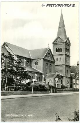 Assendelft, R.K. Kerk ansichtkaart: Assendelft, R.K. Kerk